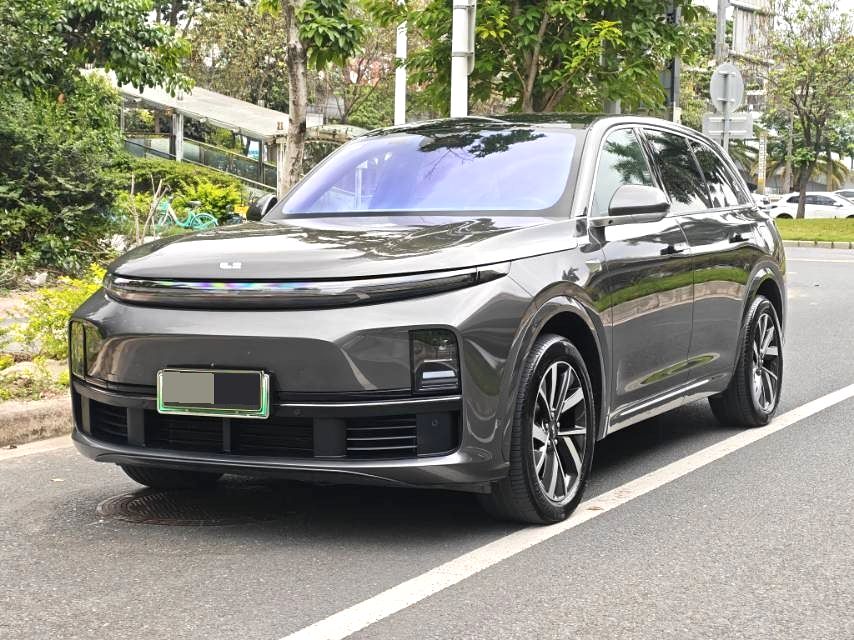Li Auto L (Liter) 7 Pro