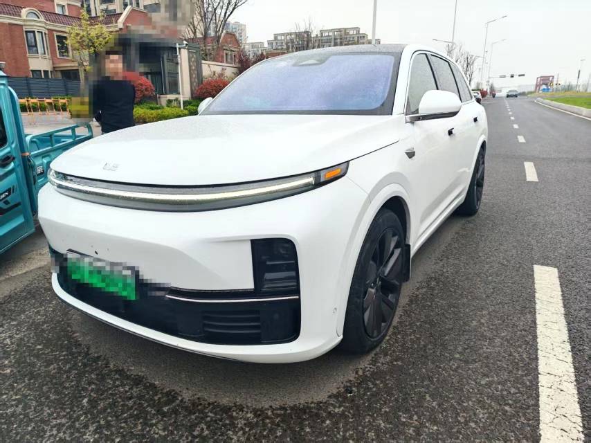 Li Auto L (Liter) 7 Pro