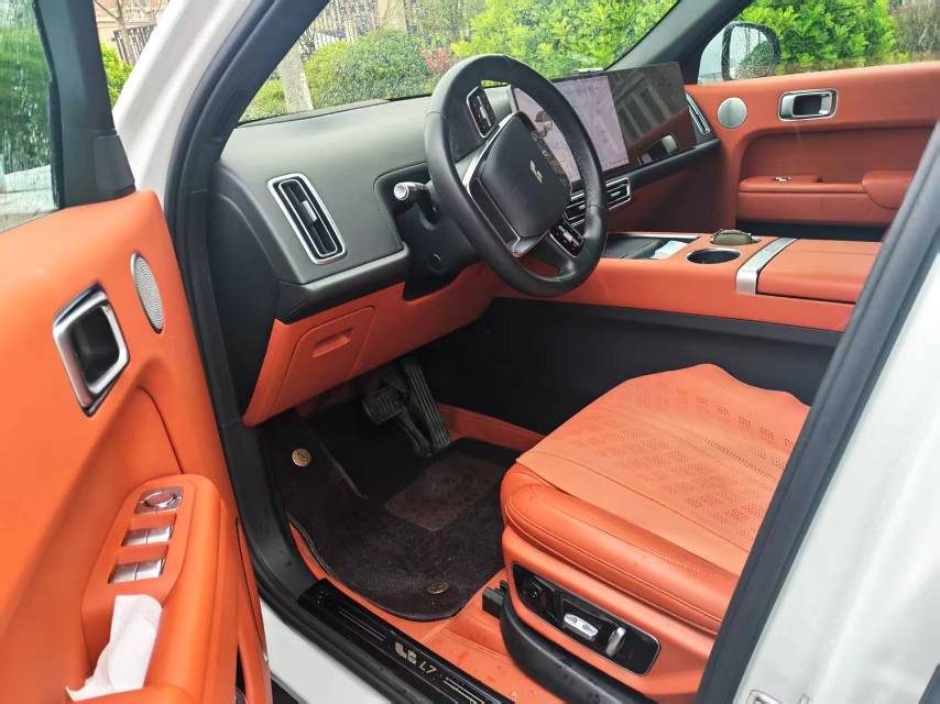 Li Auto L (Liter) 7 Pro