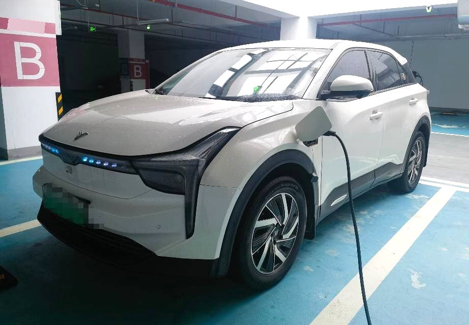 哪吒 U Model Year 哪吒 U 500 行业版