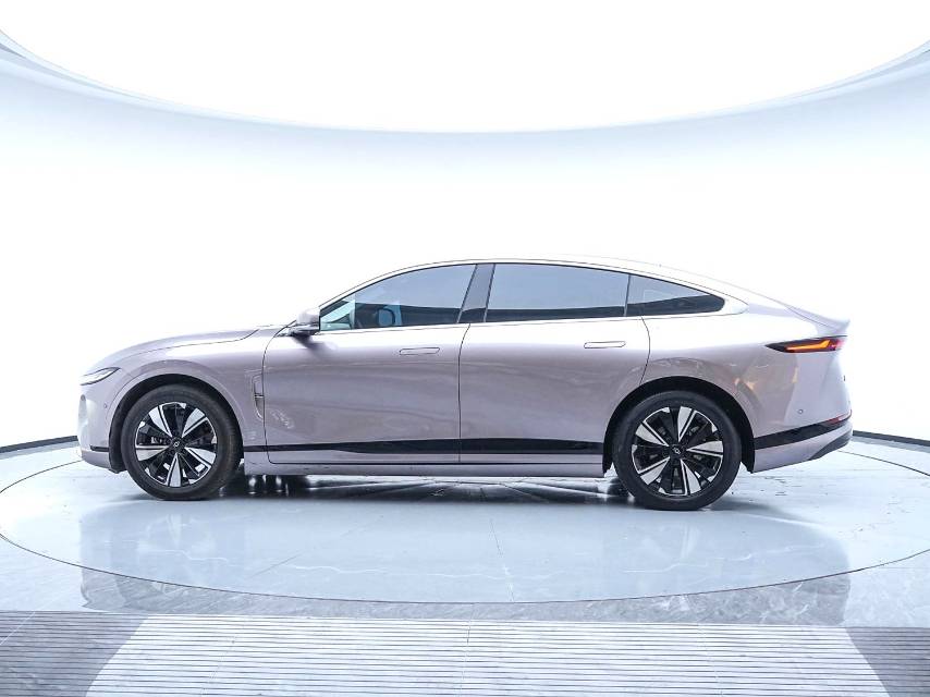 Changan A 07 Electric 525 Luxury