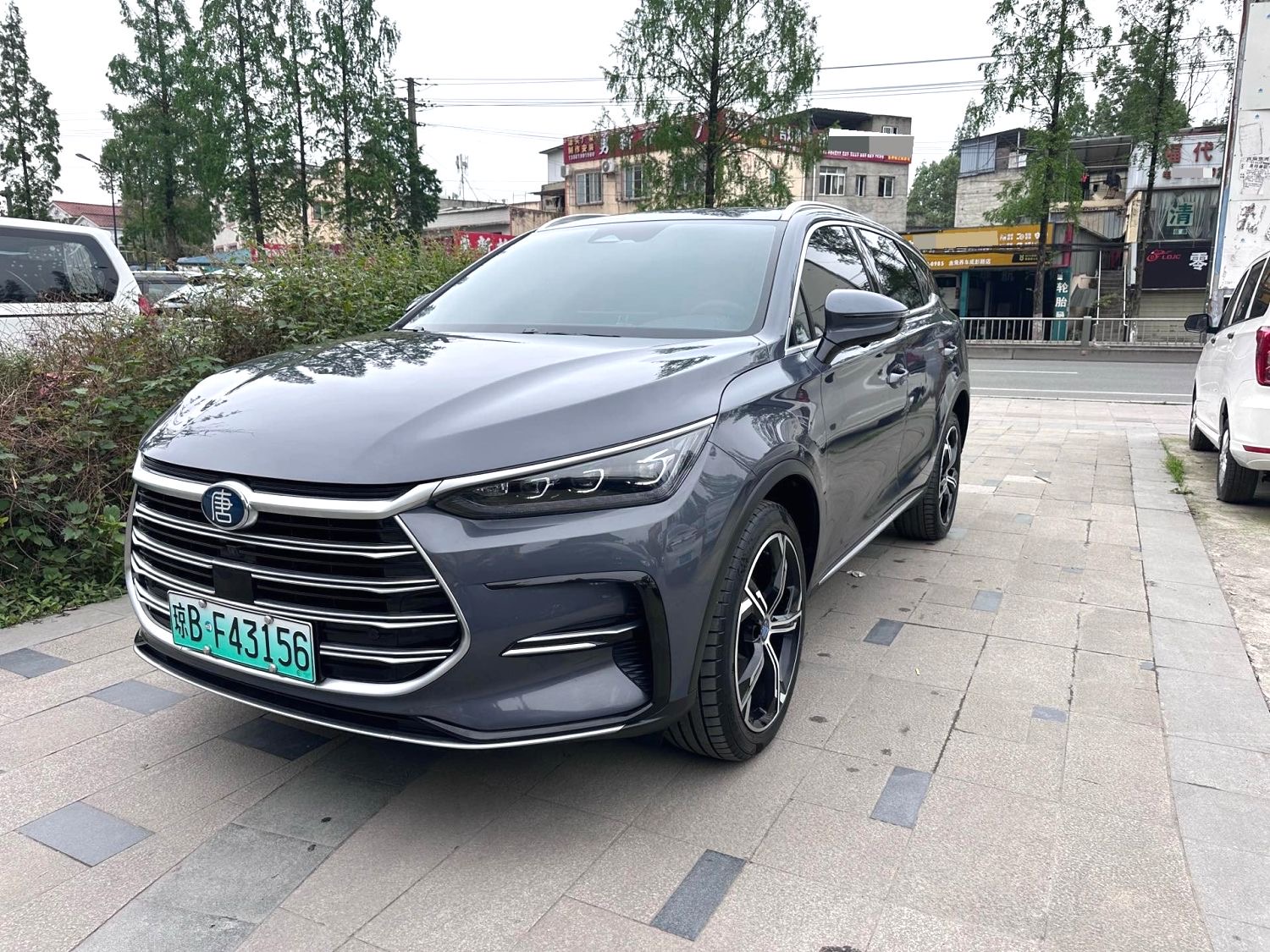 BYD DM i 112 км