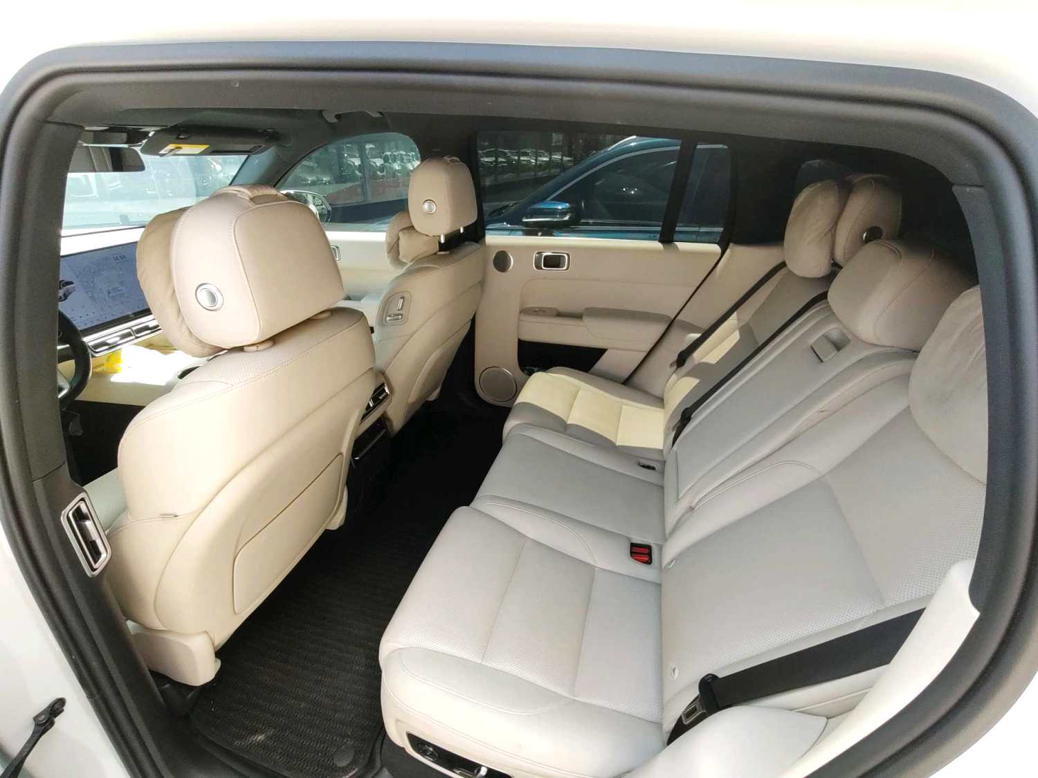Li Auto L (Liter) 7 Pro