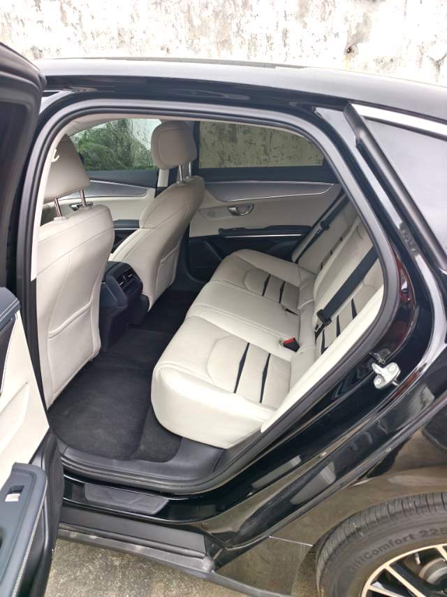 BYD e 9
