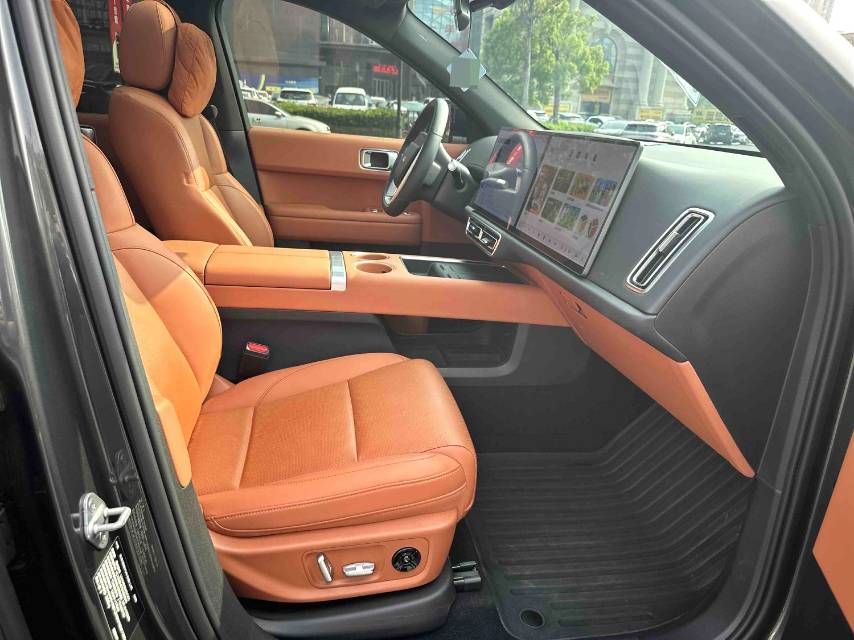 Li Auto L (Liter) 6 Max