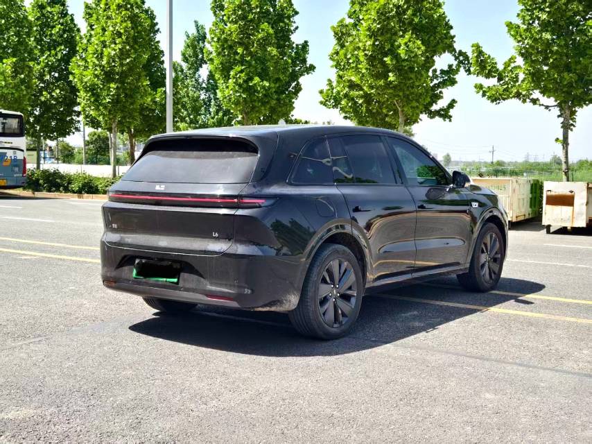 理想 L (Liter) 6 Model Year Max 智能焕新版