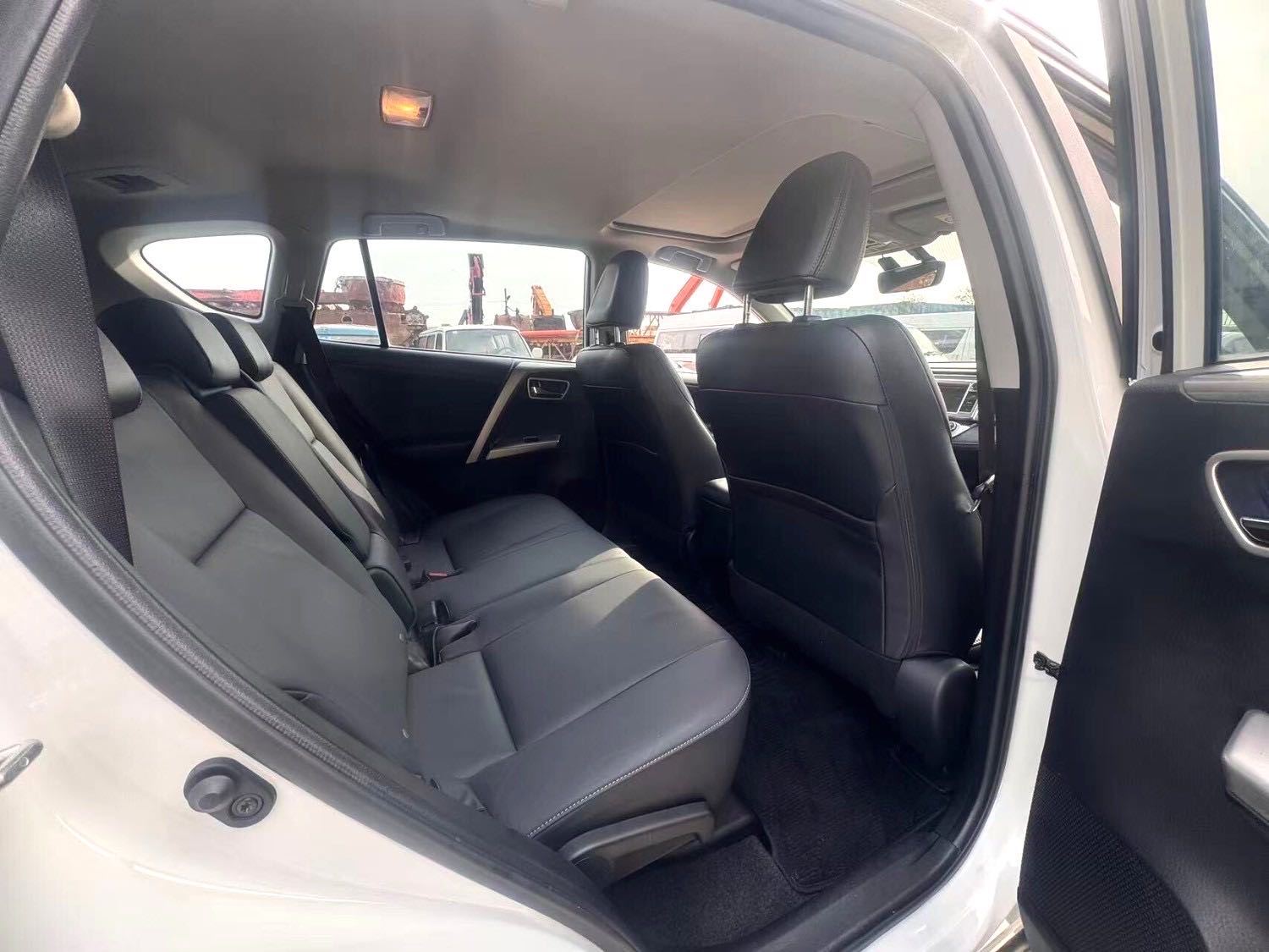 Toyota RAV 4 2.0L CVT 4WD