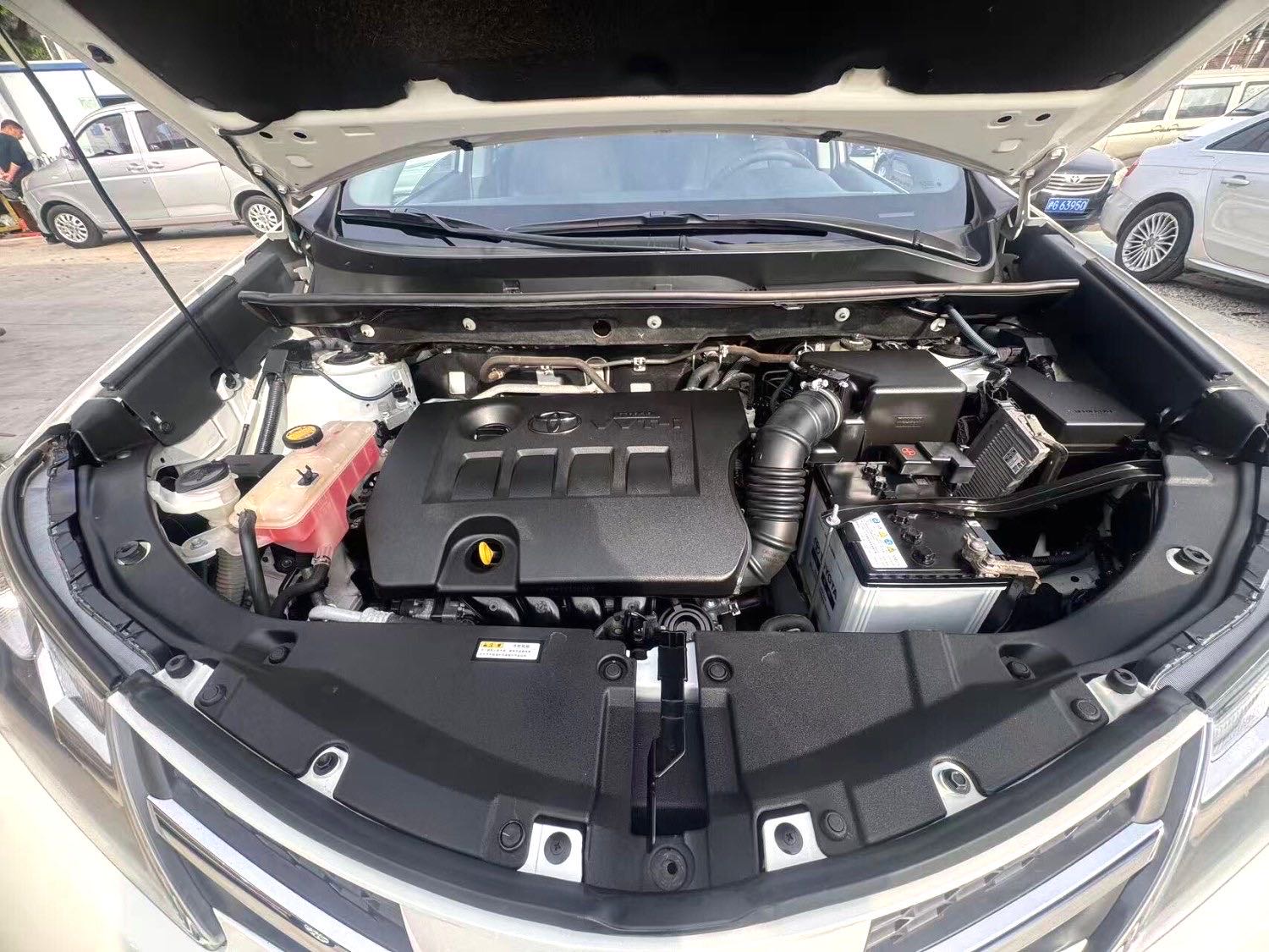 Toyota RAV 4 2.0L CVT 4WD