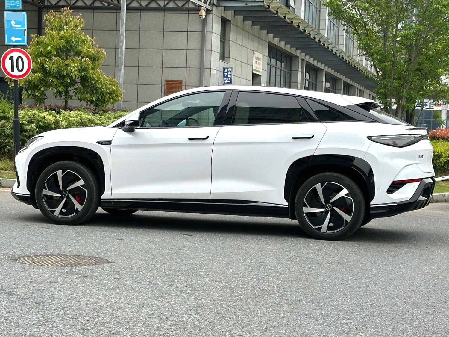 海狮 07 Electric Vehicle Model Year 610 长续航版