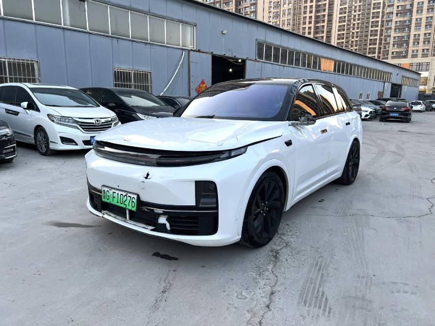 Li Auto L (Liter) 7 Pro