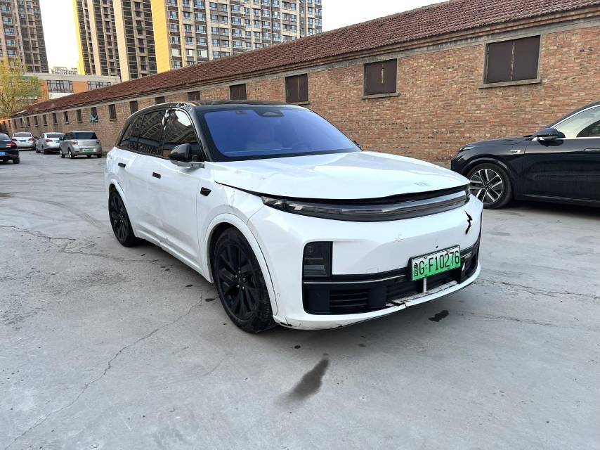 Li Auto L (Liter) 7 Pro