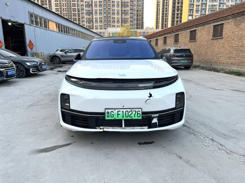 Li Auto L (Liter) 7 Pro