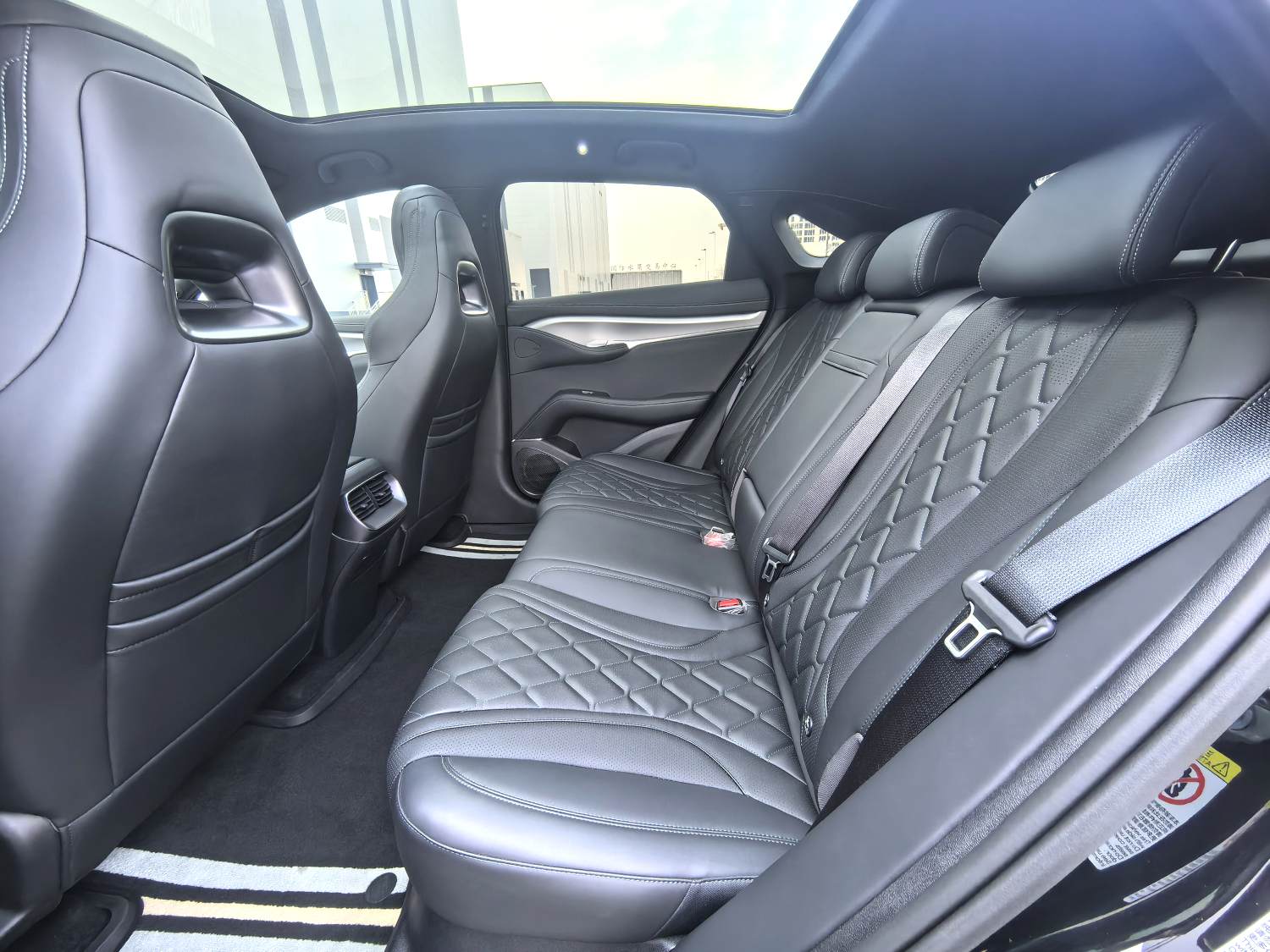 海狮 07 Electric Vehicle Model Year 610 长续航版