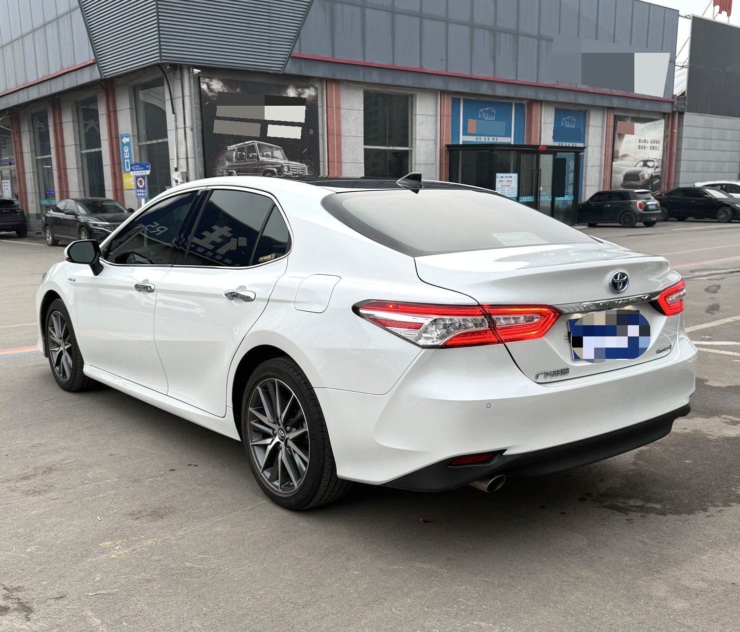 Toyota Camry Hybrid 2.5HG Luxury