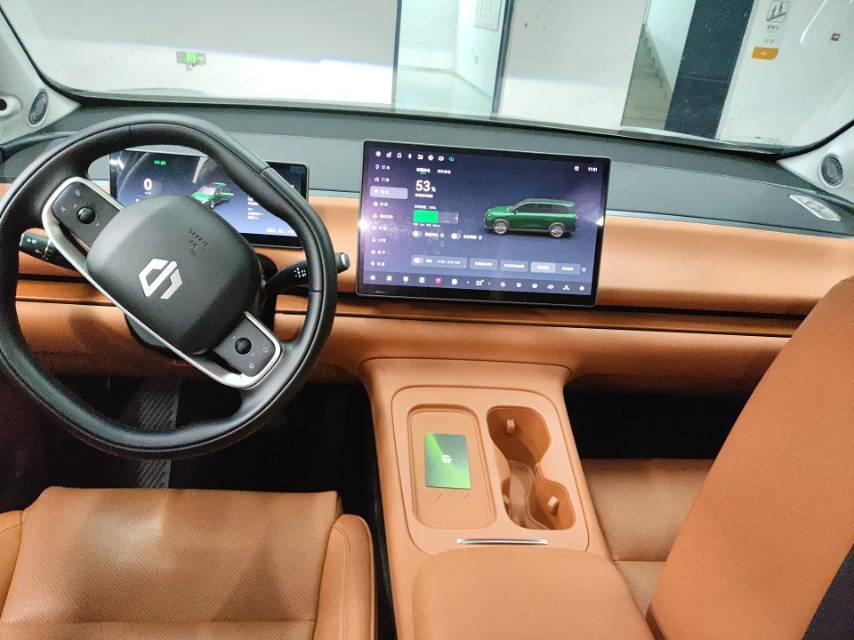 零跑 C 16 Model Year Electric 520 激光雷达版