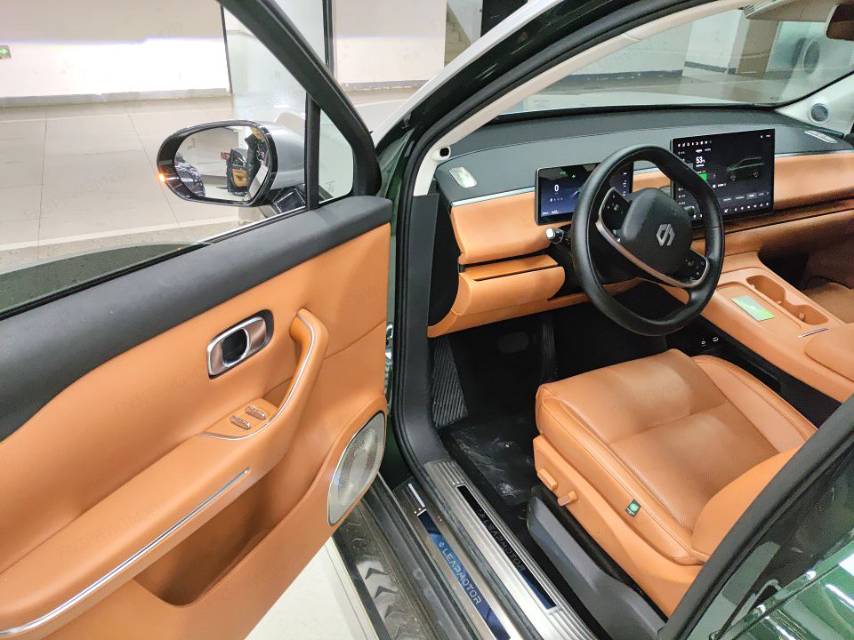 零跑 C 16 Model Year Electric 520 激光雷达版