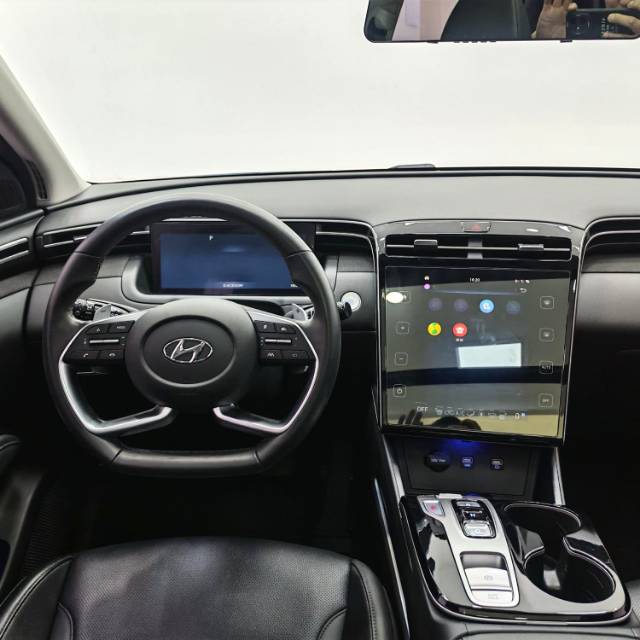 Hyundai L (Liter) 1.5T DCT LUX Premium