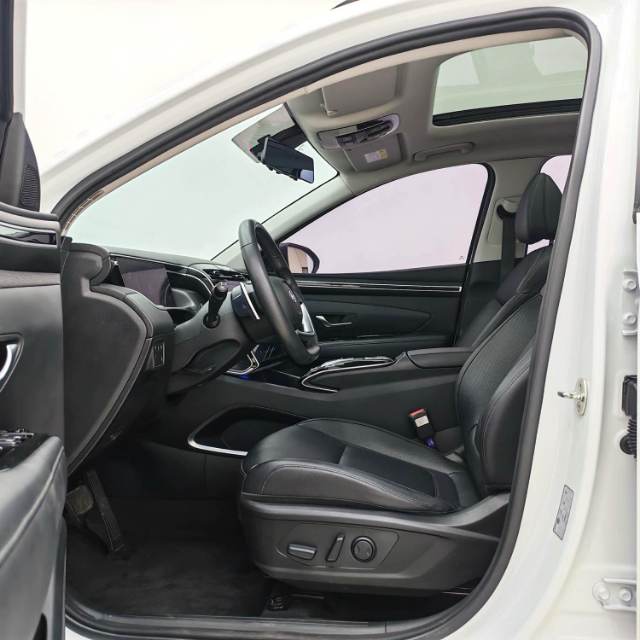 Hyundai L (Liter) 1.5T DCT LUX Premium