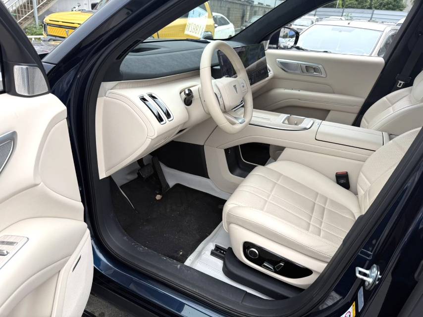 Deepal S 09 4WD Ultra