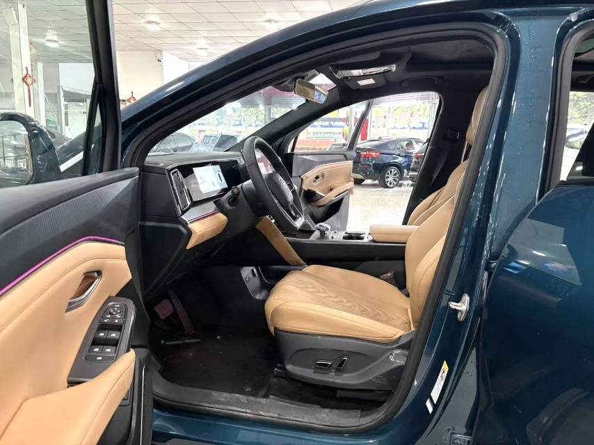 BYD L (литр) DM i 160 км