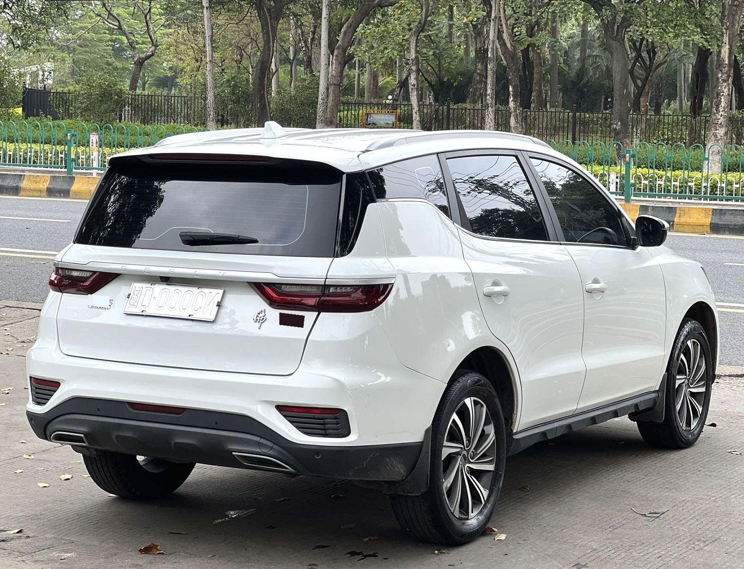 Geely X 6 1.4T CVT Premium