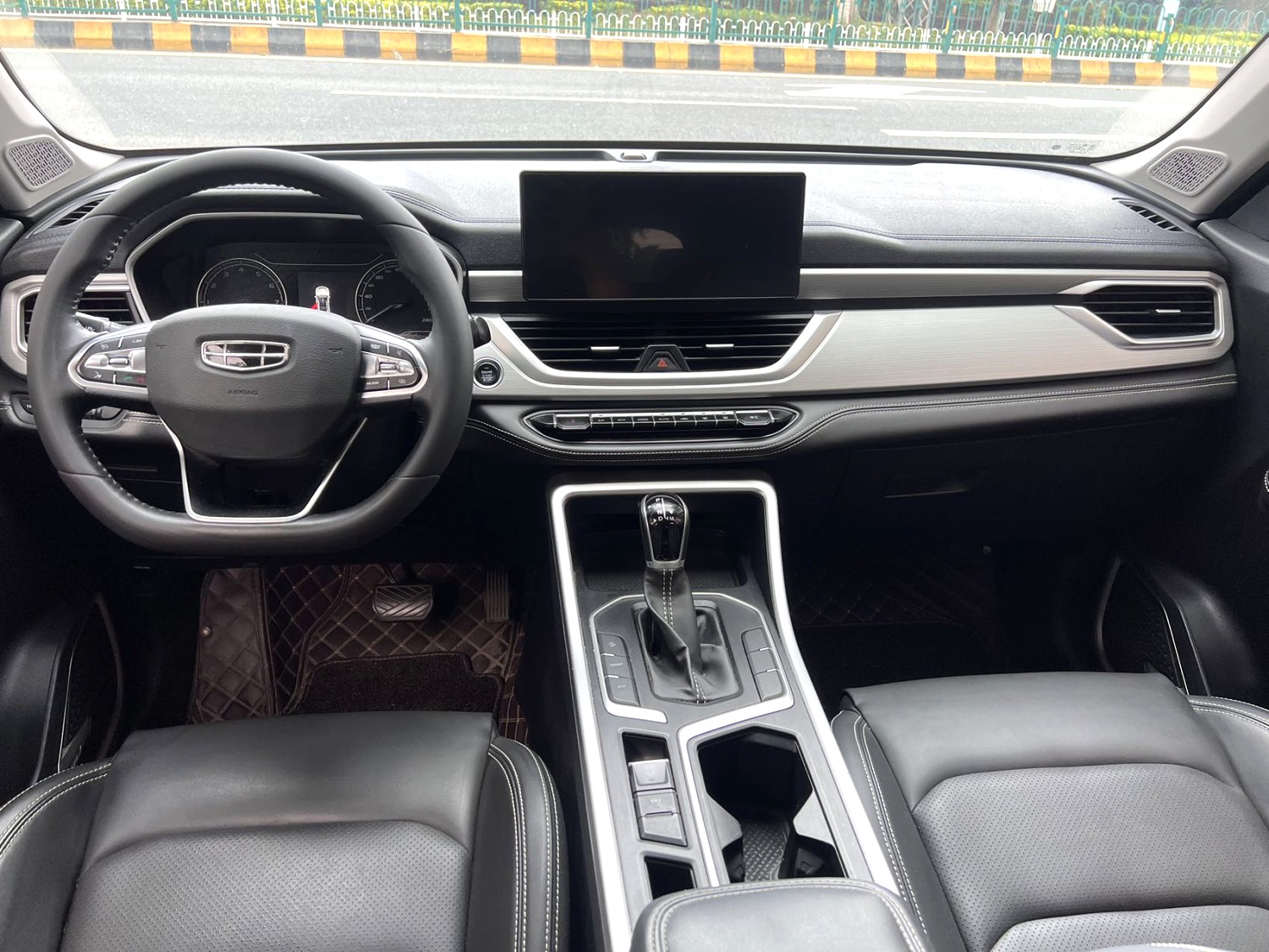 Geely X 6 1.4T CVT Premium