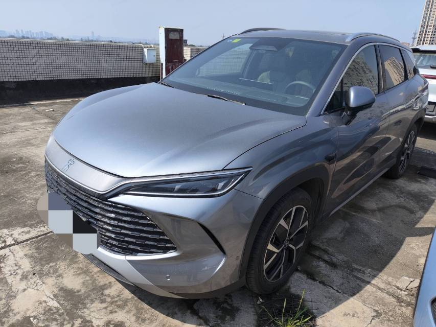 BYD L (Liter) DM i 160km
