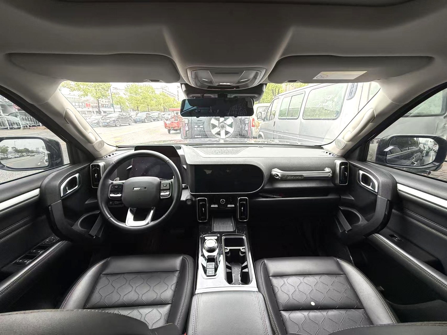 哈弗大狗 Model Year 2.0T DCT 四驱中华田园犬版