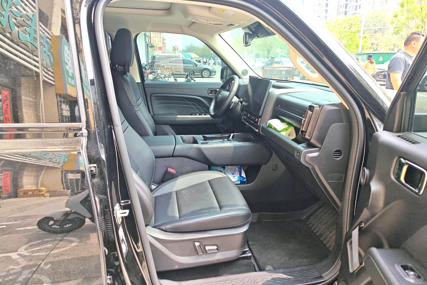 哈弗猛龙燃油 Model Year 2.0T 4WD Ultra