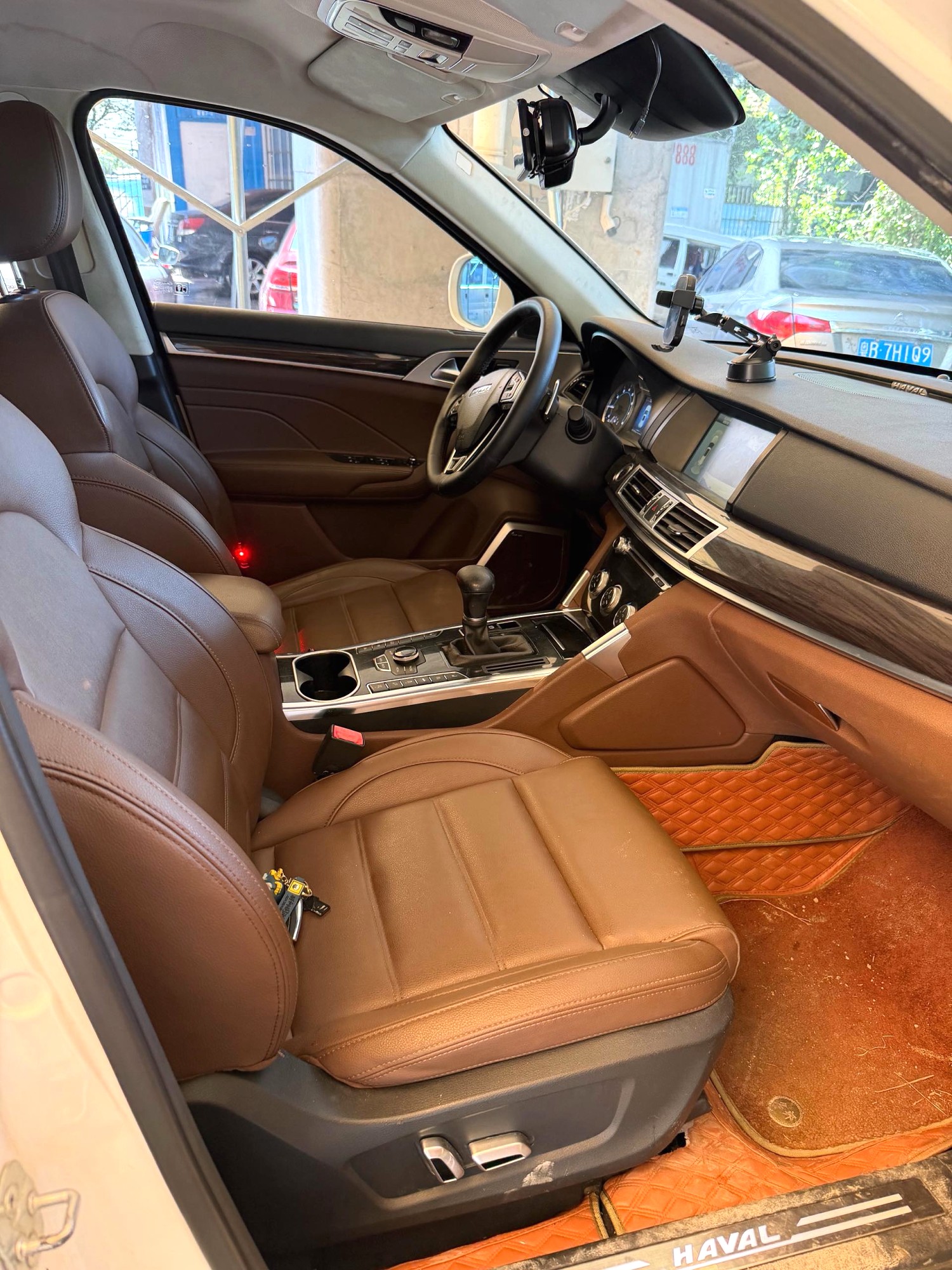 哈弗 H 7 Model Year 蓝标 H 7L 2.0T 自动尊贵型