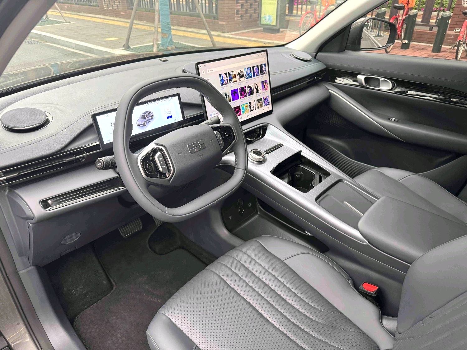 银河 E 5 Model Year 440km 启航版