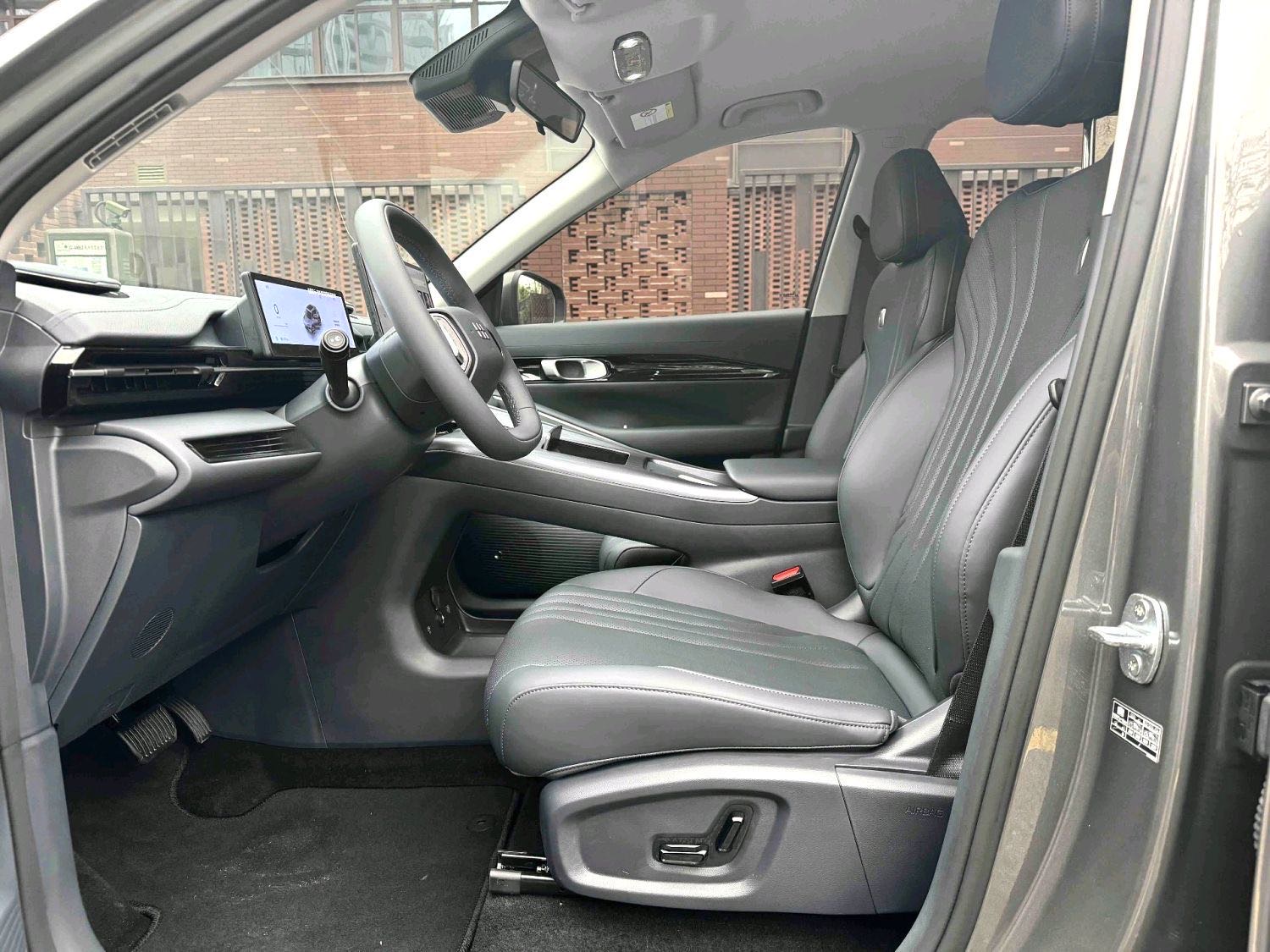 银河 E 5 Model Year 440km 启航版