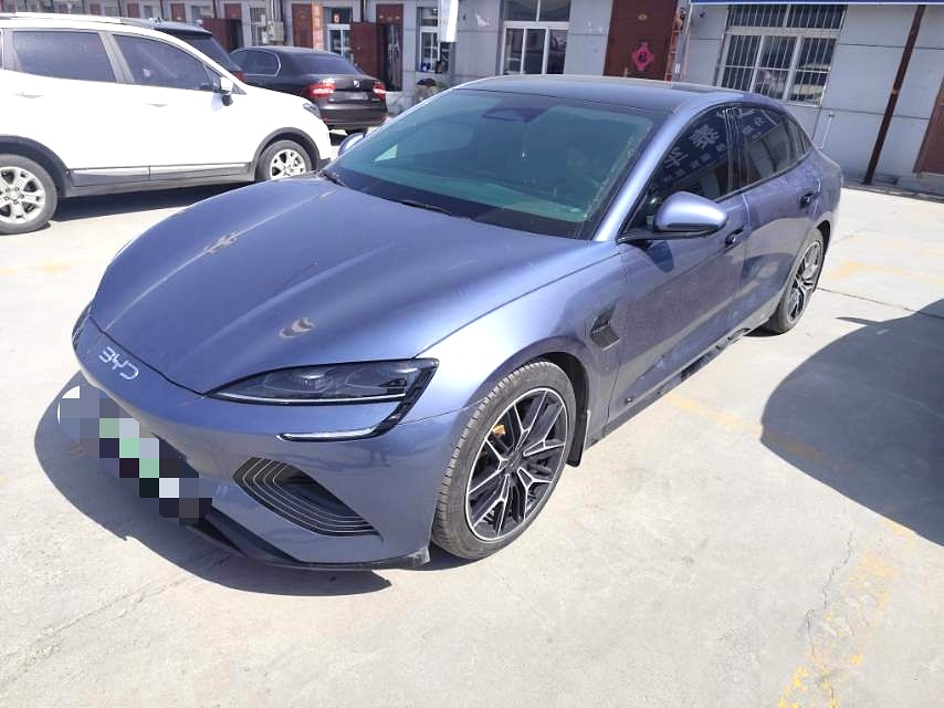 BYD 650