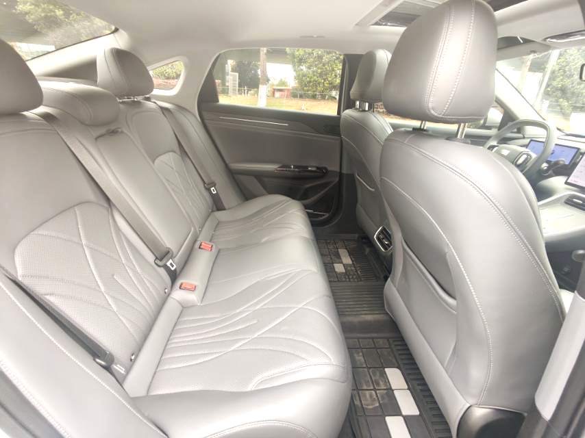 银河 L (Liter) 6 Model Year EM i 140km 星舰版