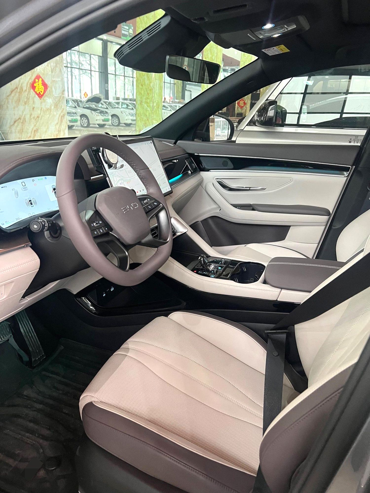宋 PLUS New Energy Model Year Electric Vehicle 520km Premium