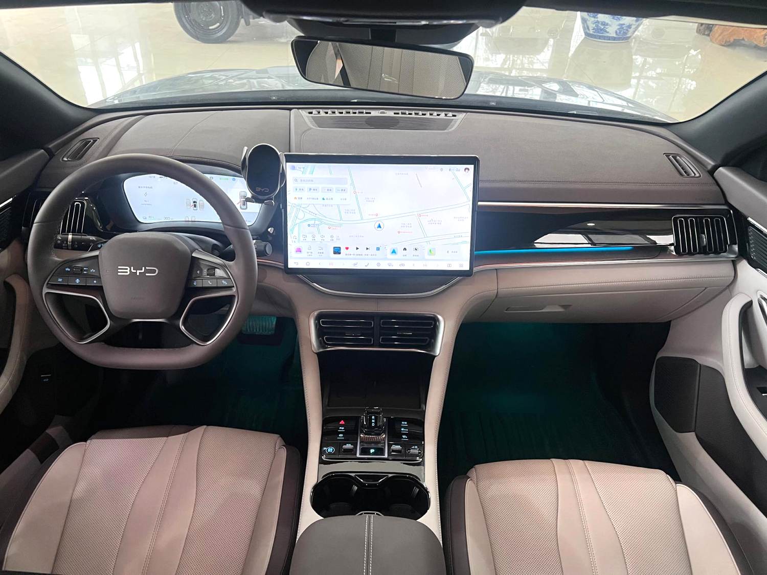 宋 PLUS New Energy Model Year Electric Vehicle 520km Premium