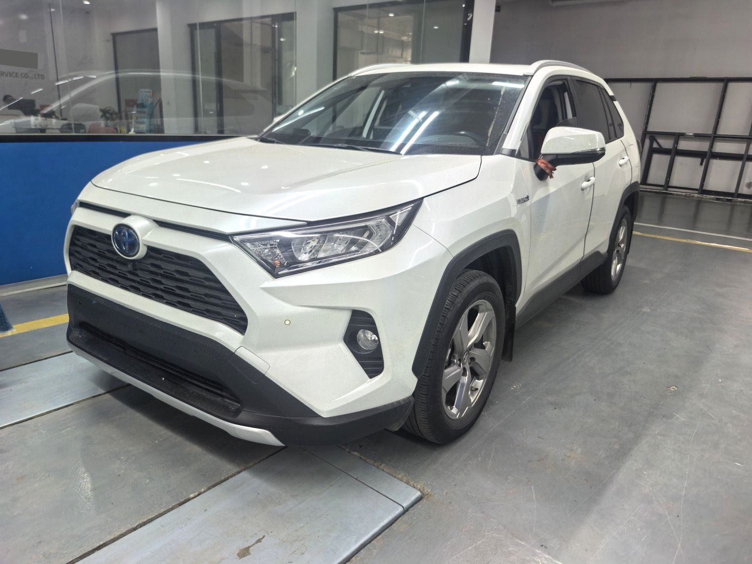 Toyota RAV 4 Hybrid 2.5L E CVT 2WDElite