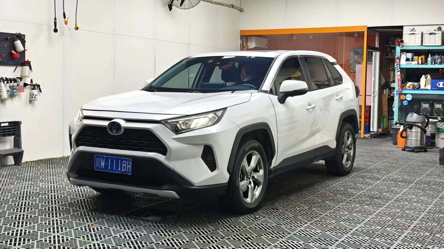 Toyota RAV 4 Hybrid 2.5L E CVT 2WDElite