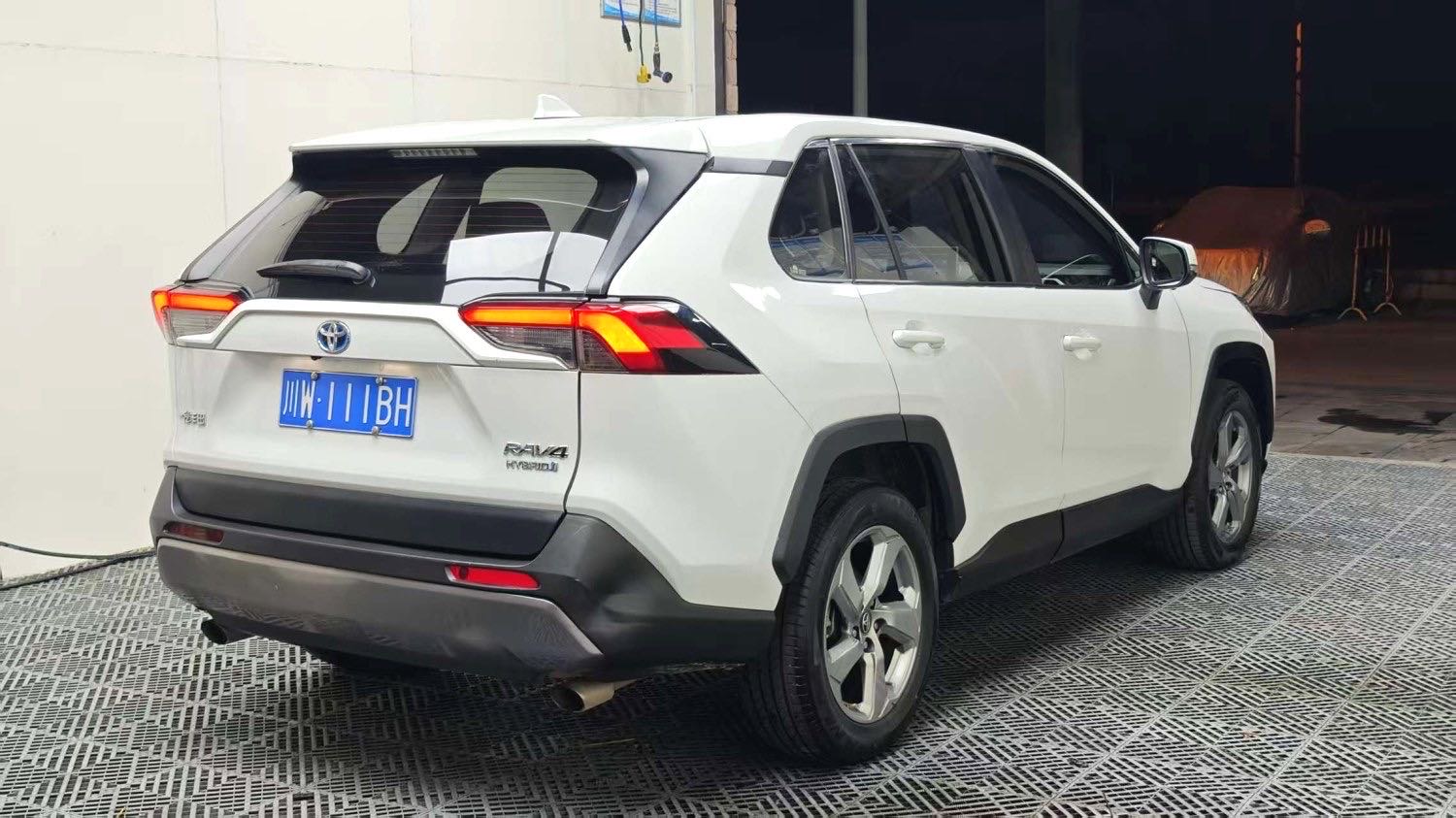 Toyota RAV 4 Hybrid 2.5L E CVT 2WDElite