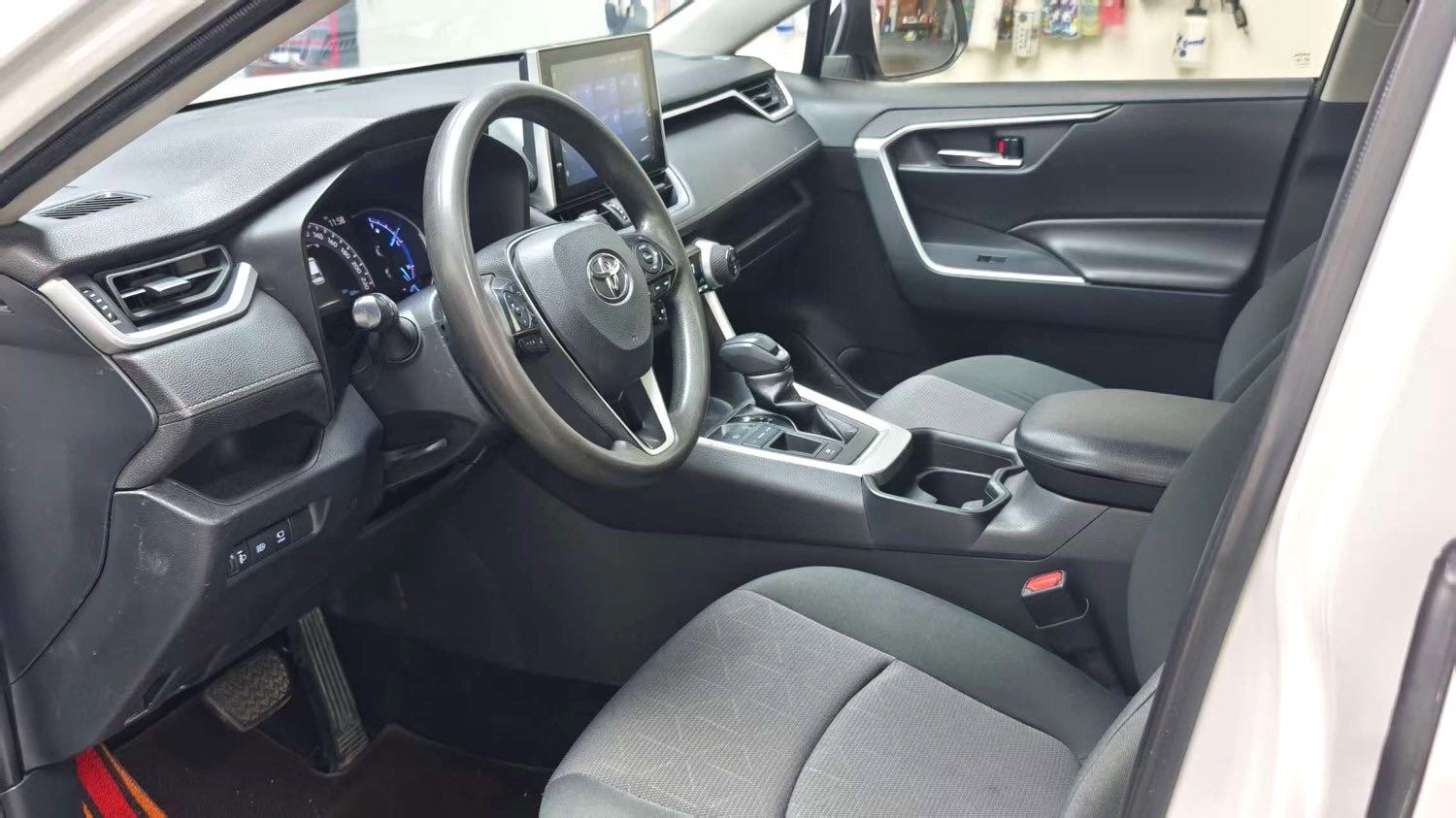 Toyota RAV 4 Hybrid 2.5L E CVT 2WDElite