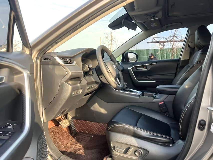 Toyota RAV 4 Hybrid 2.5L E CVT 2WDElite