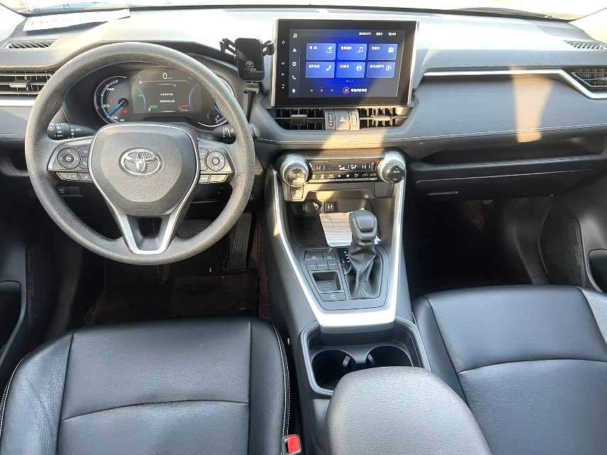 Toyota RAV 4 Hybrid 2.5L E CVT 2WDElite