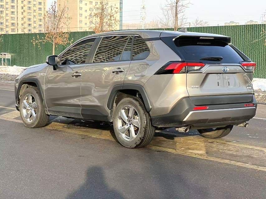 Toyota RAV 4 Hybrid 2.5L E CVT 2WDElite