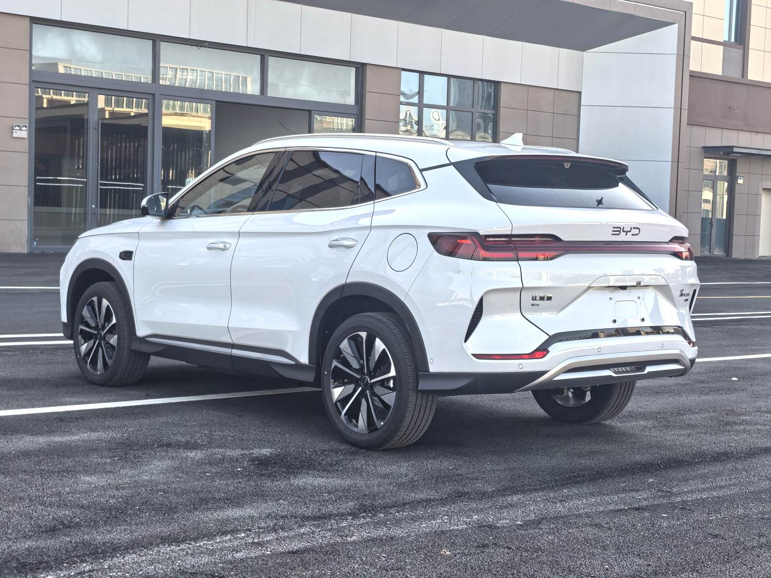 宋 PLUS New Energy Model Year Electric Vehicle 智驾版 520km Premium