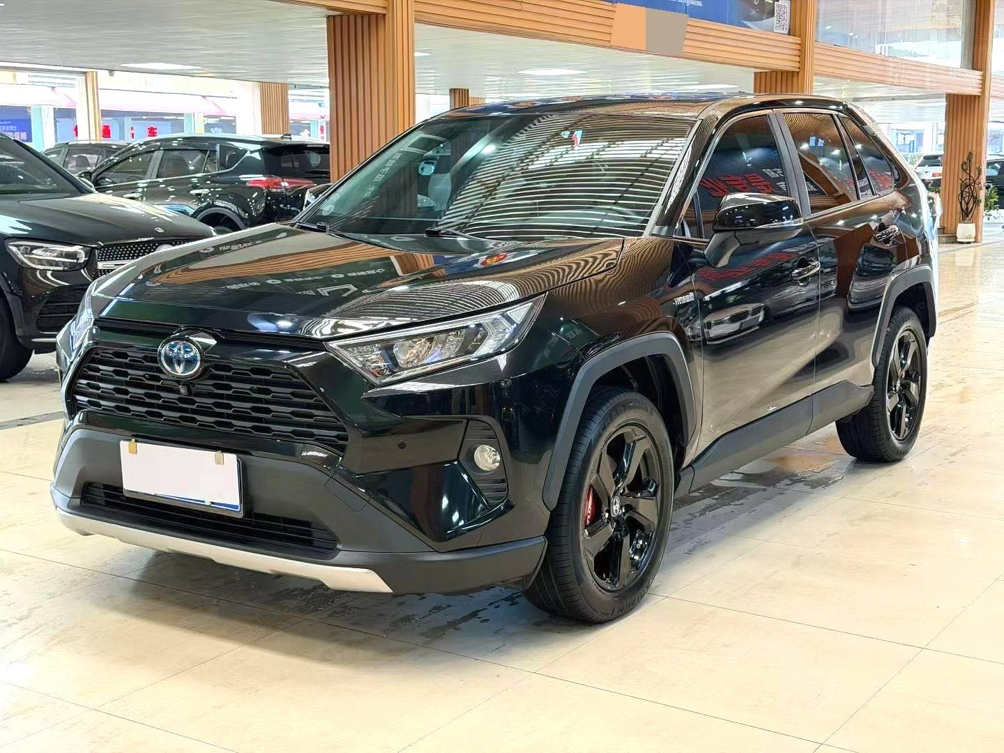 Toyota RAV 4 Hybrid 2.5L E CVT 4WD Plus Version
