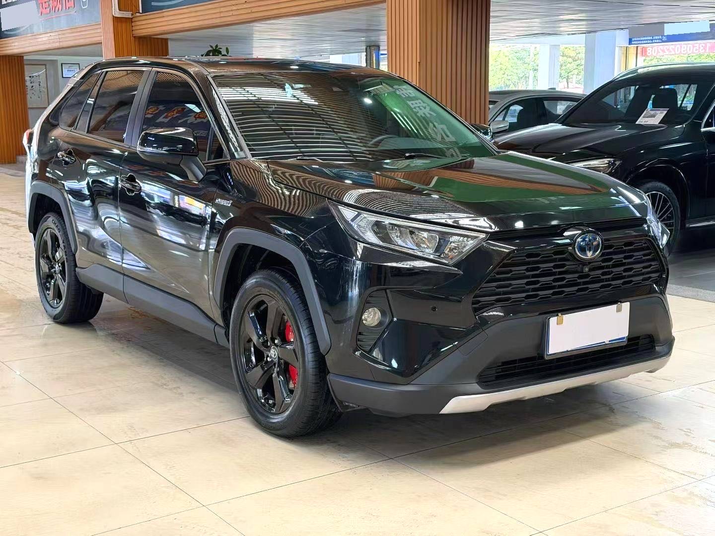 Toyota RAV 4 Hybrid 2.5L E CVT 4WD Plus Version