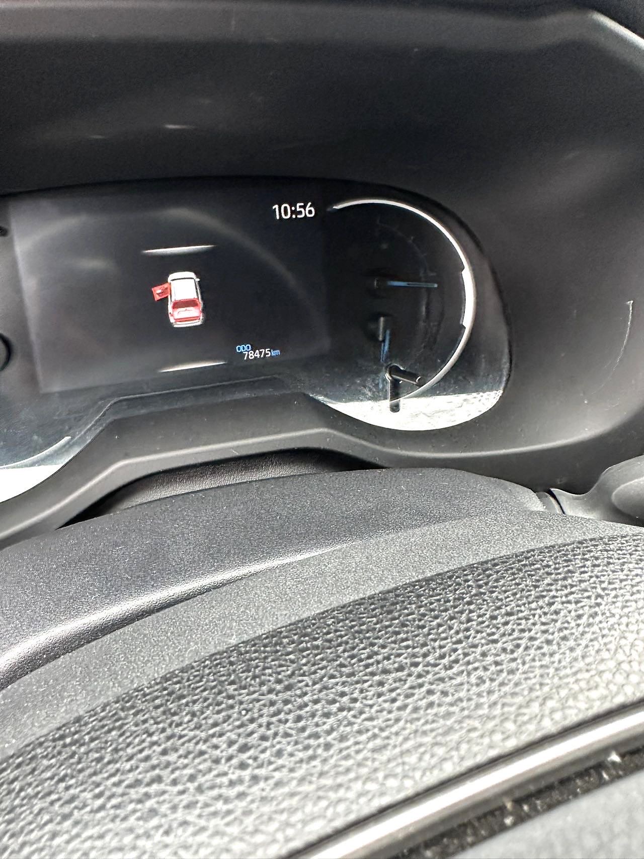 Toyota RAV 4 Hybrid 2.5L E CVT 4WD Plus Version