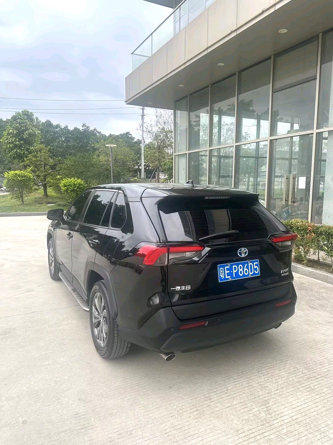 Toyota RAV 4 Hybrid 2.5L E CVT 2WDElite