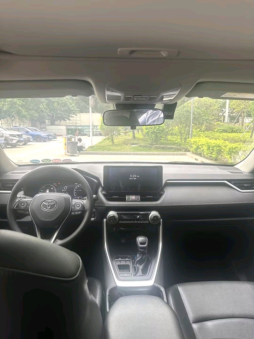 Toyota RAV 4 Hybrid 2.5L E CVT 2WDElite