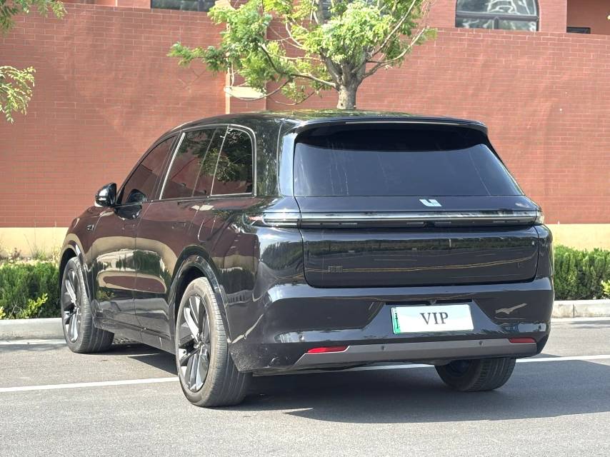 Li Auto L (Liter) 8 Pro